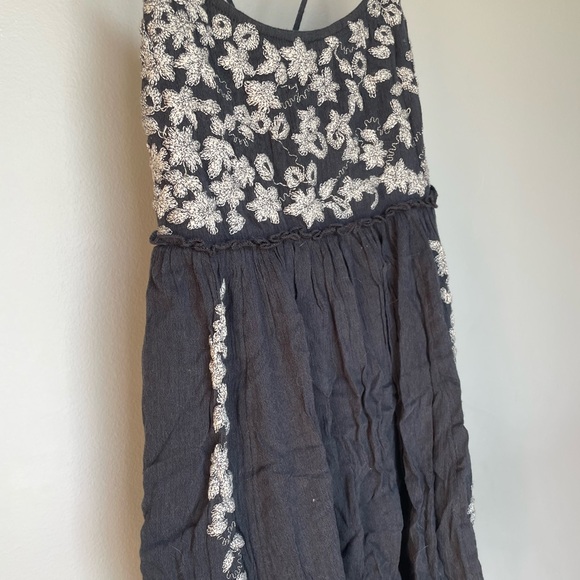 American Eagle Outfitters Navy & Cream Floral Embroidered Boho Dress - Picture 4 of 6